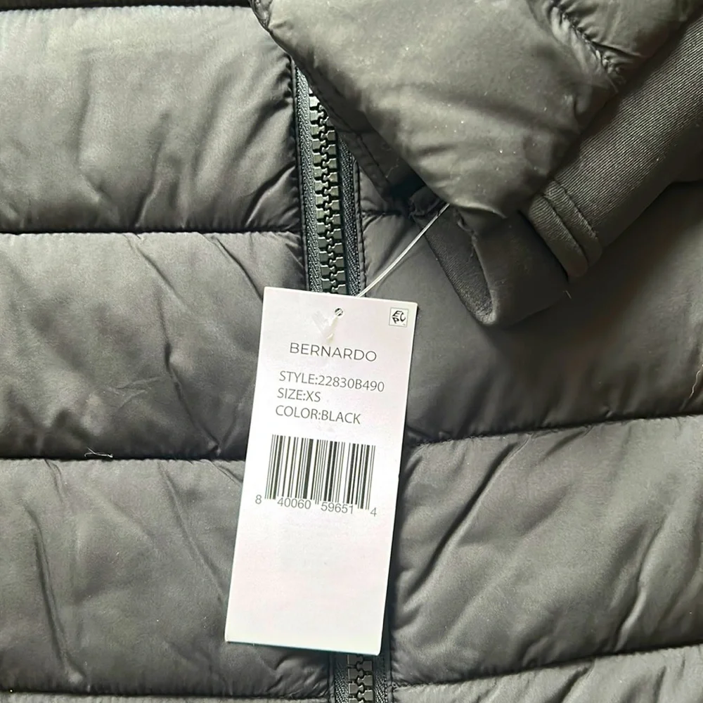 Bernardo NWT Packable EcoPlume Hooded Walker Coat, XS - Picture 5 of 11